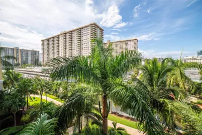17150 N Bay Rd #2512, Sunny Isles Beach, FL 33160 - Photo 31