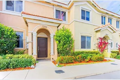 1056 SE 23rd Ave, Homestead, FL 33035 - Photo 1