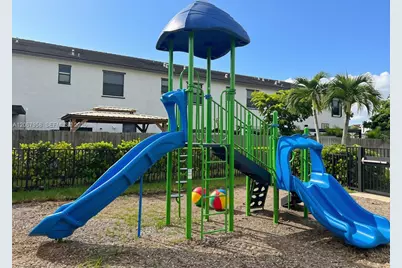 18120 SW 148th Rd, Miami, FL 33187 - Photo 21