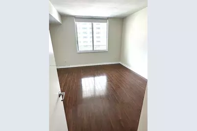 335 S Biscayne Blvd #1802, Miami, FL 33131 - Photo 5