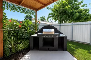 4060 SW 6th St, Miami, FL 33134 - Photo 17