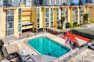 210 172nd St, Sunny Isles Beach, FL 33160 - Photo 29