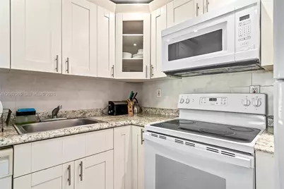 210 172nd St #533, Sunny Isles Beach, FL 33160 - Photo 1