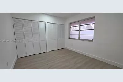 21 NW 32nd Ct, Miami, FL 33125 - Photo 21
