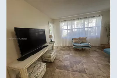 410 SE 2nd St #115, Hallandale Beach, FL 33009 - Photo 5