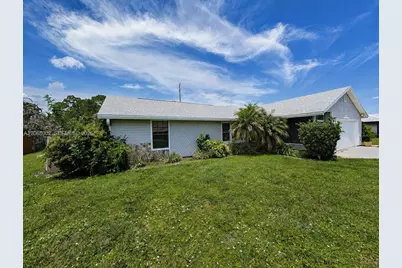 5601 Paleo Pines Cir, Fort Pierce, FL 34951 - Photo 5
