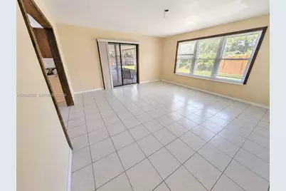 5601 Paleo Pines Cir, Fort Pierce, FL 34951 - Photo 9