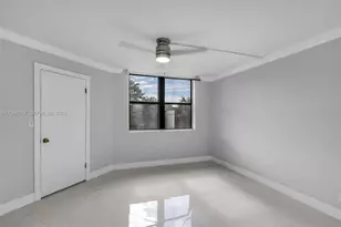 213 Lake Pointe Dr, Oakland Park, FL 33309 - Photo 25