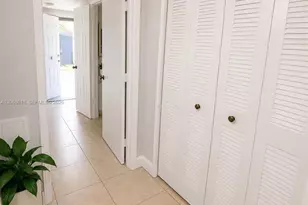 4910 SW 16th St, Fort Lauderdale, FL 33317 - Photo 13