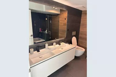 5900 Collins Ave #702, Miami Beach, FL 33140 - Photo 21
