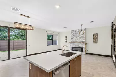 15488 NW 91st Ct, Miami Lakes, FL 33018 - Photo 11