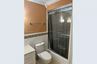 11183 NW 7th St #204-20, Miami, FL 33172 - Photo 9
