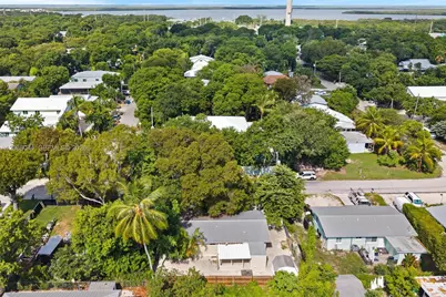980 Oleander Rd, Key Largo, FL 33037 - Photo 1