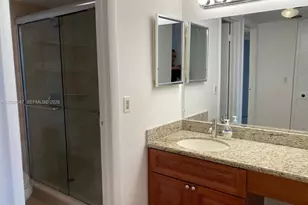 20500 W Country Club Dr, Aventura, FL 33180 - Photo 7
