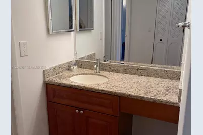 20500 W Country Club Dr #517, Aventura, FL 33180 - Photo 9