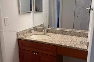 20500 W Country Club Dr, Aventura, FL 33180 - Photo 9