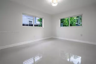 1710 Cleveland Rd, Miami Beach, FL 33141 - Photo 25