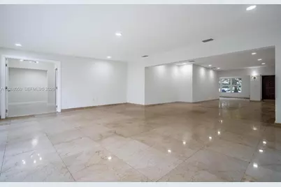 1710 Cleveland Rd #0, Miami Beach, FL 33141 - Photo 11