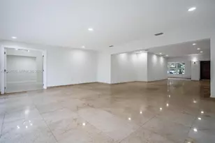 1710 Cleveland Rd, Miami Beach, FL 33141 - Photo 11