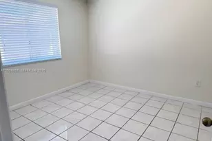 3260 W 70th St, Hialeah, FL 33018 - Photo 17