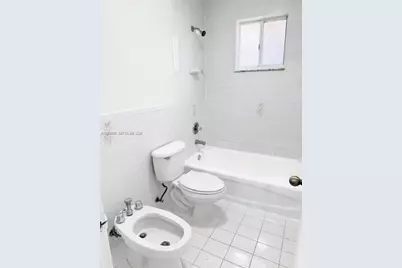 3260 W 70th St #202, Hialeah, FL 33018 - Photo 15