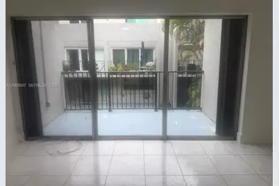 30 NW 87th Ave #C223, Miami, FL 33172 - Photo 5
