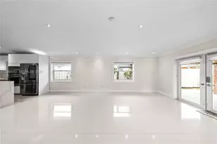 10033 NW 126th Terrace, Hialeah Gardens, FL 33018 - Photo 19