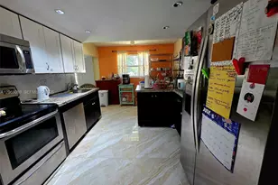 5710 Melaleuca Dr, Tamarac, FL 33319 - Photo 9