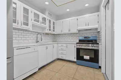 4140 NW 44th Ave #408, Lauderdale Lakes, FL 33319 - Photo 5