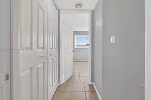 4140 NW 44th Ave, Lauderdale Lakes, FL 33319 - Photo 9