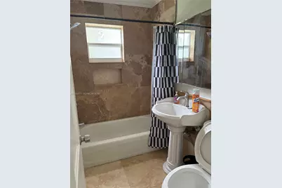1422 Wiley St, Hollywood, FL 33020 - Photo 9