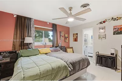 341 SW 54th Ave, Plantation, FL 33317 - Photo 19