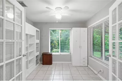 341 SW 54th Ave, Plantation, FL 33317 - Photo 23