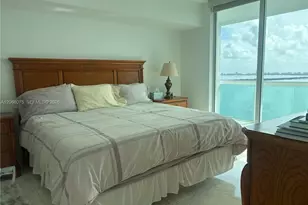 1800 N Bayshore Dr, Miami, FL 33132 - Photo 17