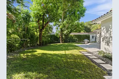5406 S Le Jeune Rd, Coral Gables, FL 33146 - Photo 7