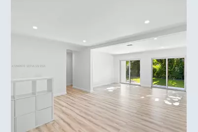 5406 S Le Jeune Rd, Coral Gables, FL 33146 - Photo 9