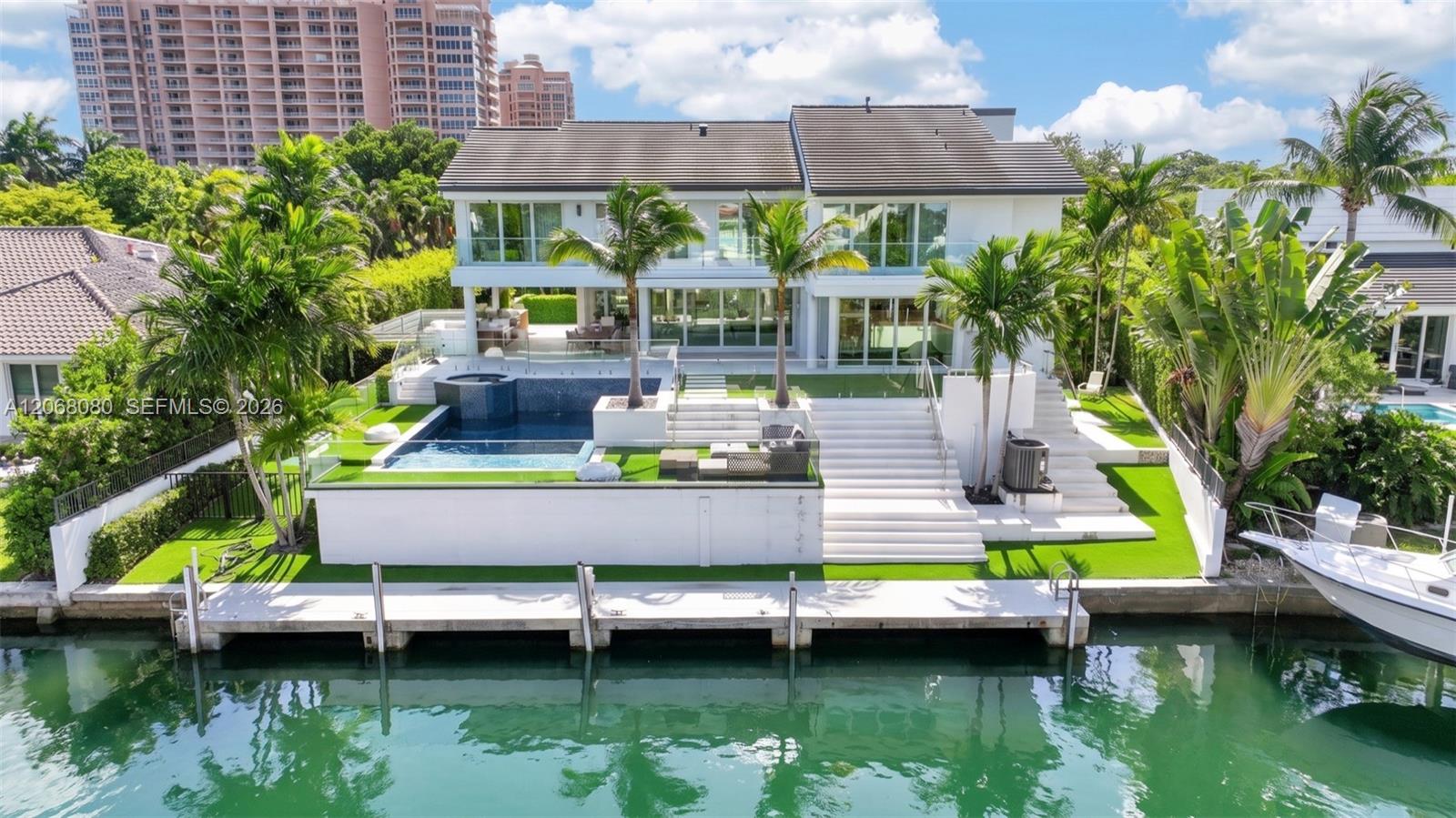 6819 Sunrise Pl - 6819 Sunrise Pl, Coral Gables, FL 33133 Luxury Property | Jose Angel Pina