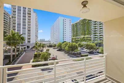 1245 West Ave #401, Miami Beach, FL 33139 - Photo 9