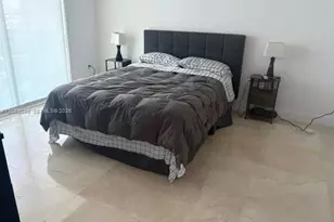 1800 N Bayshore Dr, Miami, FL 33132 - Photo 9