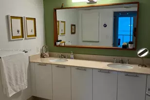1800 N Bayshore Dr, Miami, FL 33132 - Photo 17