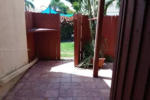 463 SE 14th St, Dania Beach, FL 33004 - Photo 35