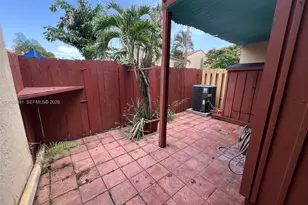 463 SE 14th St, Dania Beach, FL 33004 - Photo 5