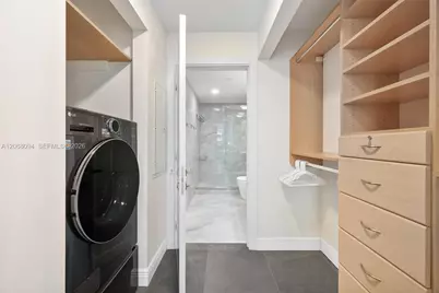 801 Brickell Key Blvd #1805, Miami, FL 33131 - Photo 13