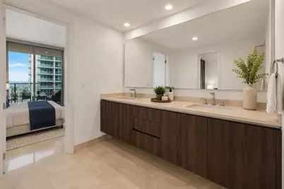 488 NE 18th St #3105, Miami, FL 33132 - Photo 7