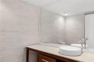 465 Brickell Ave, Miami, FL 33131 - Photo 23