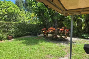 6858 SW 39th St, Miami, FL 33155 - Photo 17