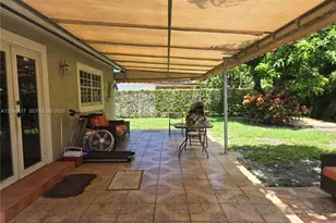6858 SW 39th St, Miami, FL 33155 - Photo 15
