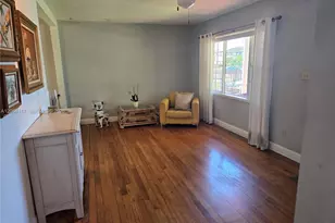 6858 SW 39th St, Miami, FL 33155 - Photo 3