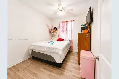 2745 NW 7th Ct, Fort Lauderdale, FL 33311 - Photo 15