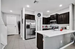 4204 N Dixie Hwy, Oakland Park, FL 33334 - Photo 5